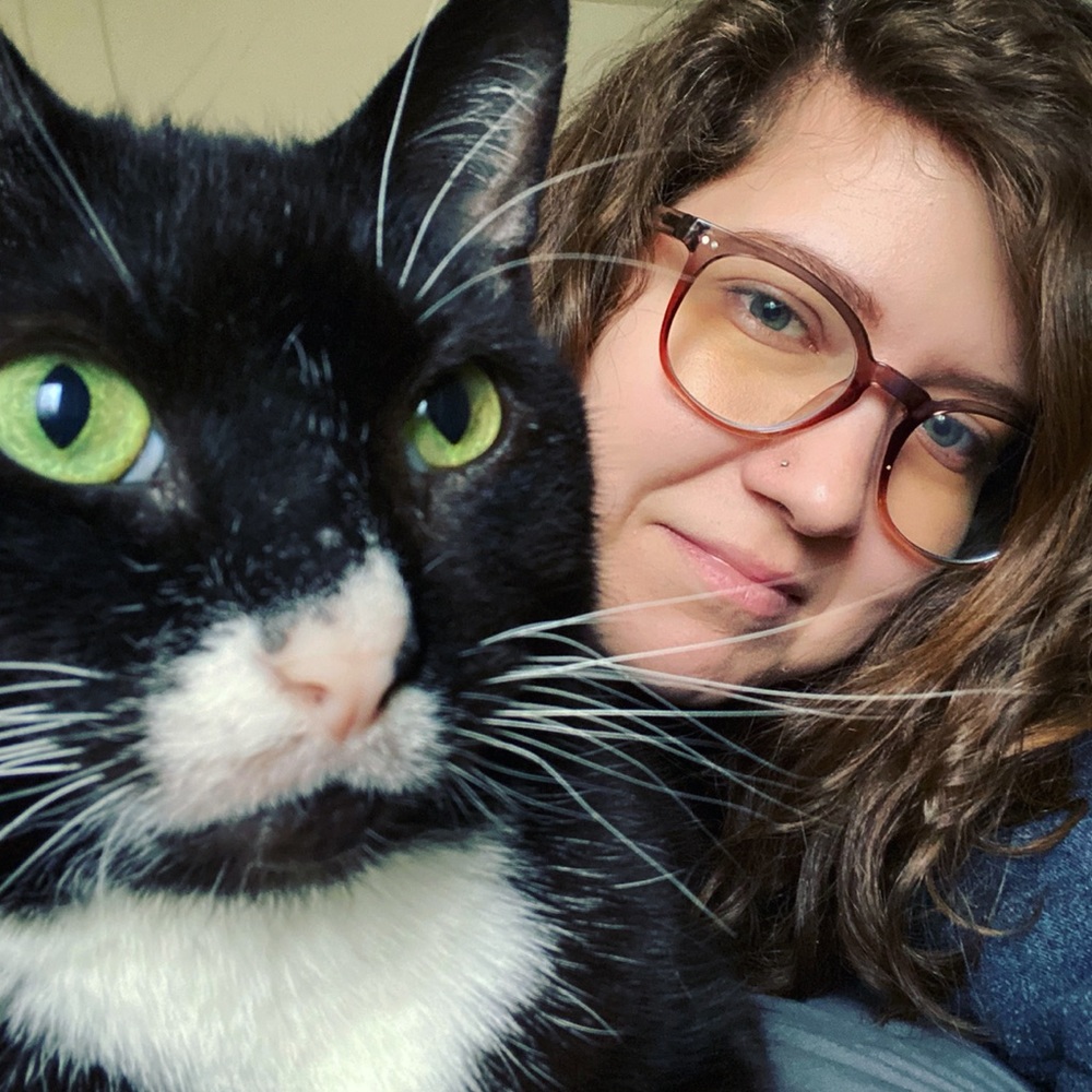 Meet your Posher, Leah